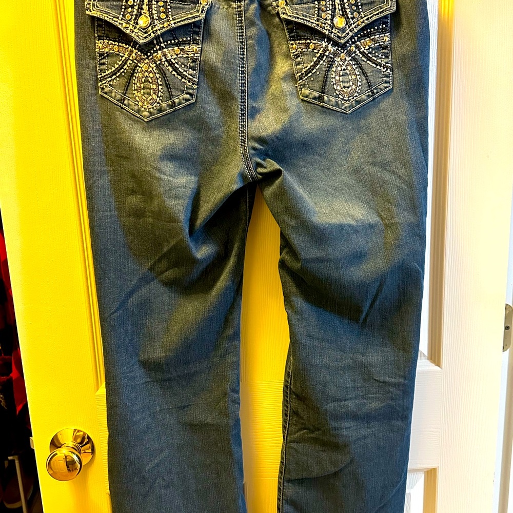 14 Petite, EARL JEANS. Bootcut.  Bejeweled. Stretchy.